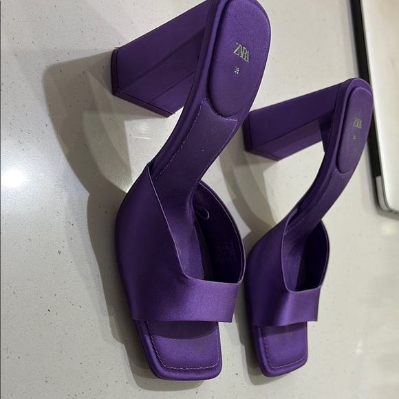 Zara Women's Purple Heeled Sandals - Picture 2 of 3